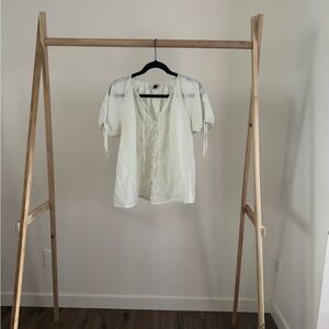 Universal Thread pale green blouse